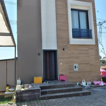 Sakin Bir Ortamda 3 Odali Hotel